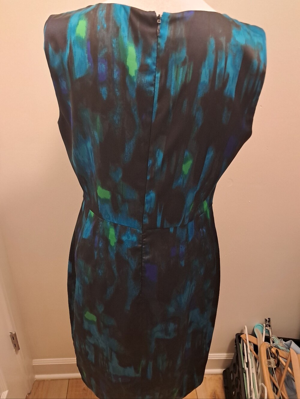 Tahari Sheath Dress Women's 8 Watercolor Multicolor Office Career Formal Evening - Picture 3 of 10